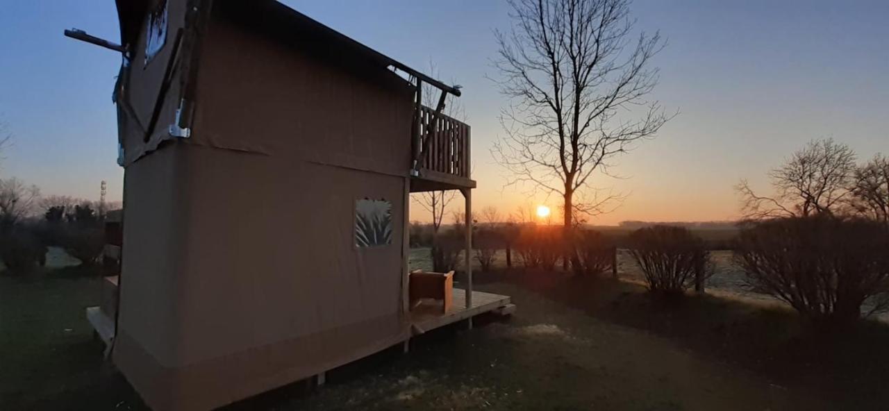 Tente Cabane Du Camping Hautoreille Bannes  Exterior photo